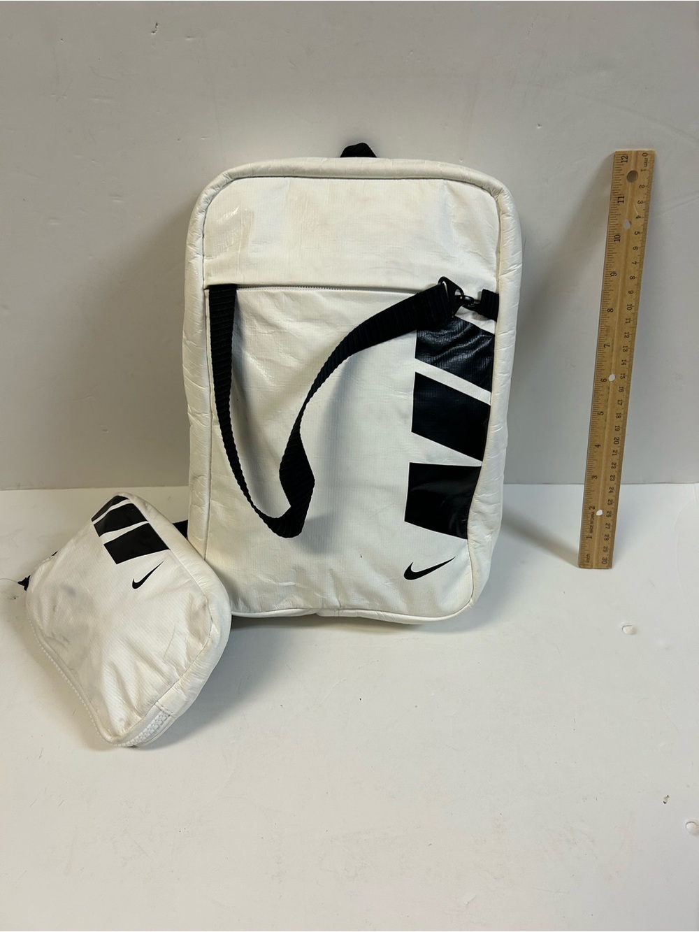 Nike White and Black Sling Crossbody Bag with Small Pouch